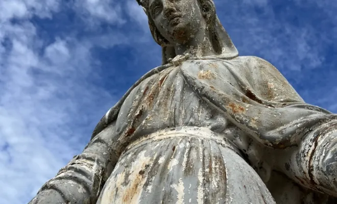 restauration décapage et aérogommage d'une statue en fonte dans le Jura, Le Jura, Mazzetti Aérogommage