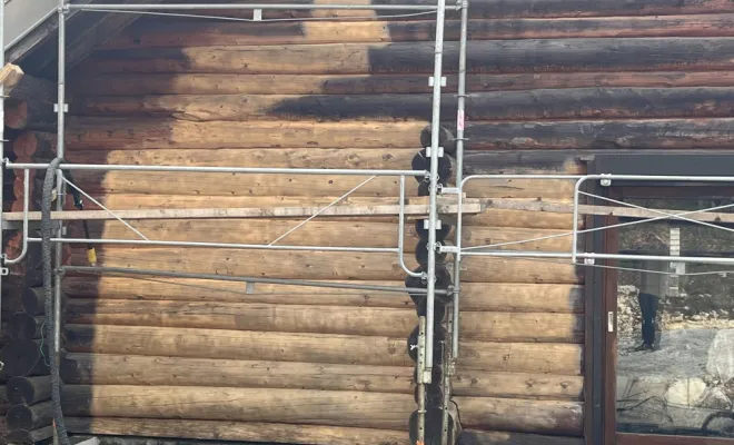 Aérogommage d'un Chalet bois rond La Pessière au Rousses dans le jura, Le Jura, Mazzetti Aérogommage